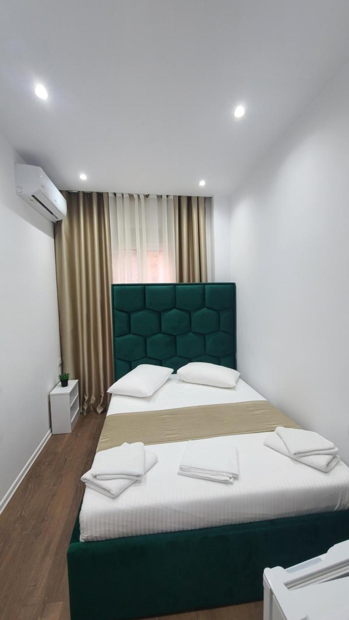 Luxury Room'S By Lika Sarandë Buitenkant foto
