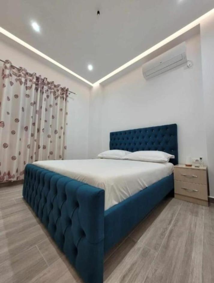 Luxury Room'S By Lika Sarandë Buitenkant foto