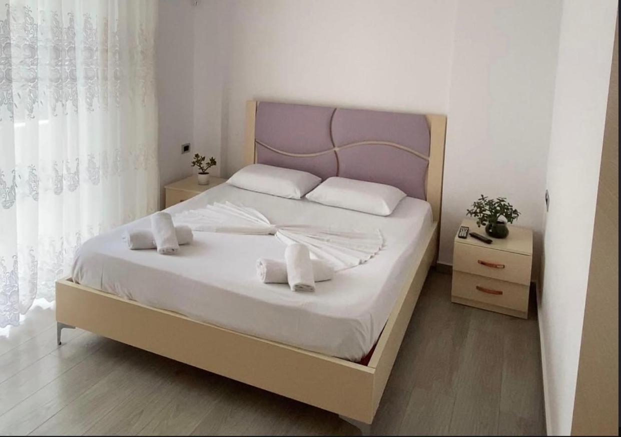 Luxury Room'S By Lika Sarandë Buitenkant foto